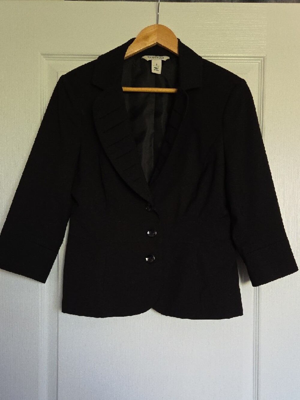 White House Black Market Black Ruffled Lapel 3/4 Sleeve Blazer - Picture 10 of 12